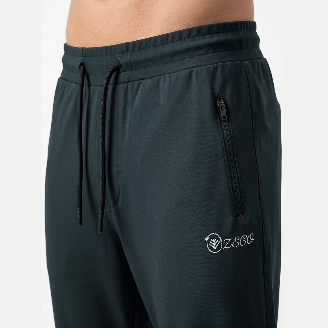 AEROFLEX STRAIGHT FIT TROUSER